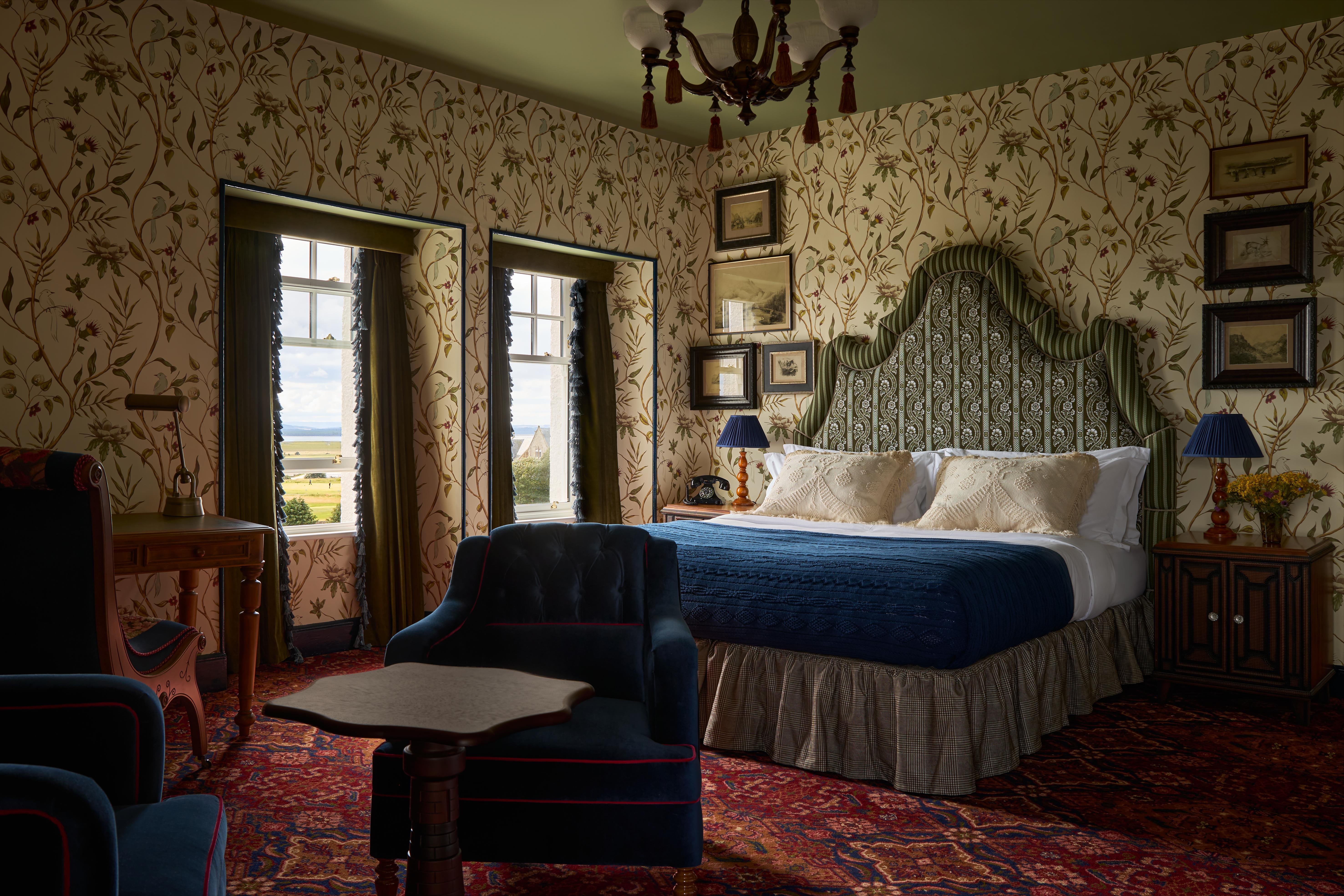 Dornoch Station Hotel Екстериор снимка A bedroom at the hotel
