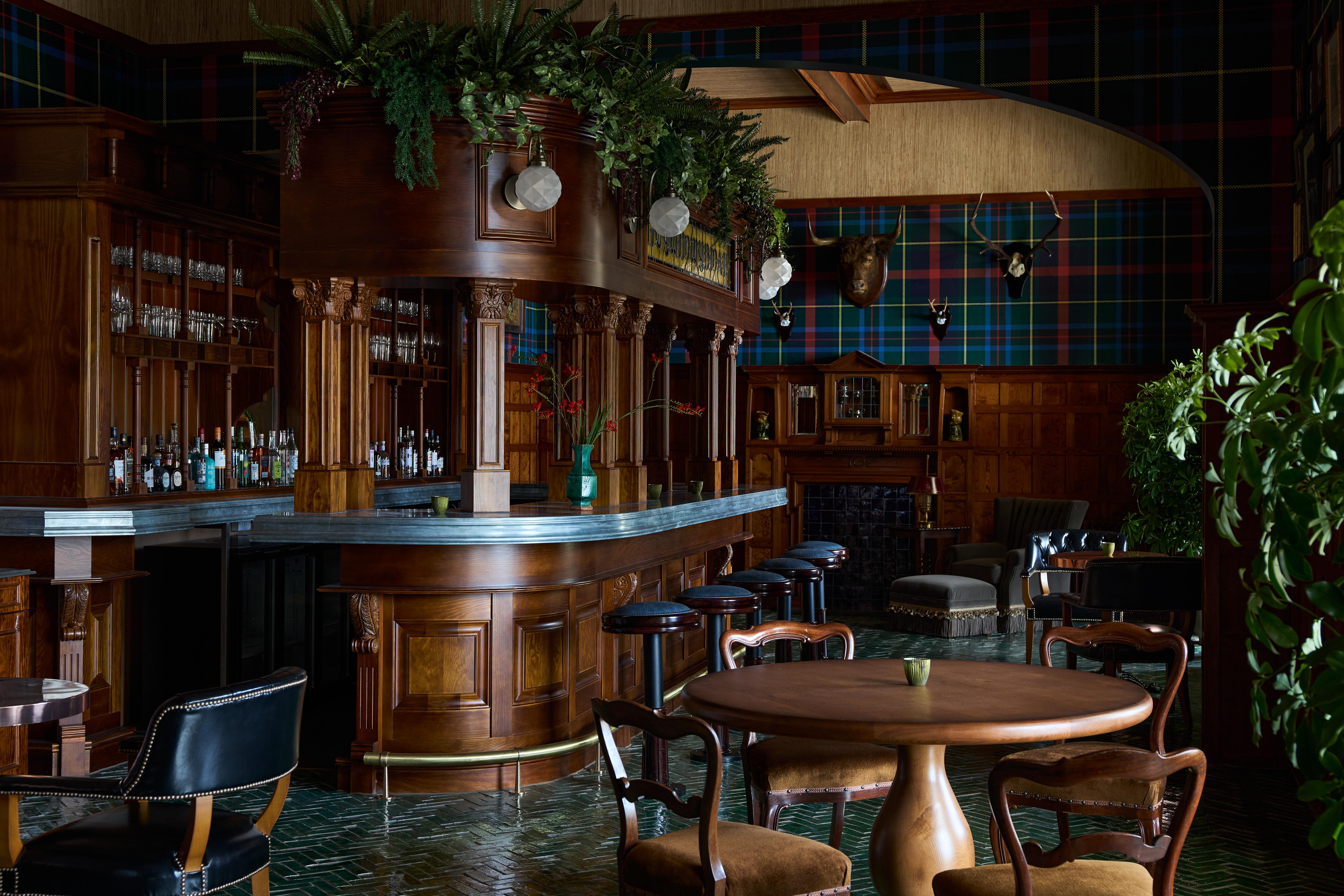 Dornoch Station Hotel Екстериор снимка The bar at the 2010 World Economic Forum