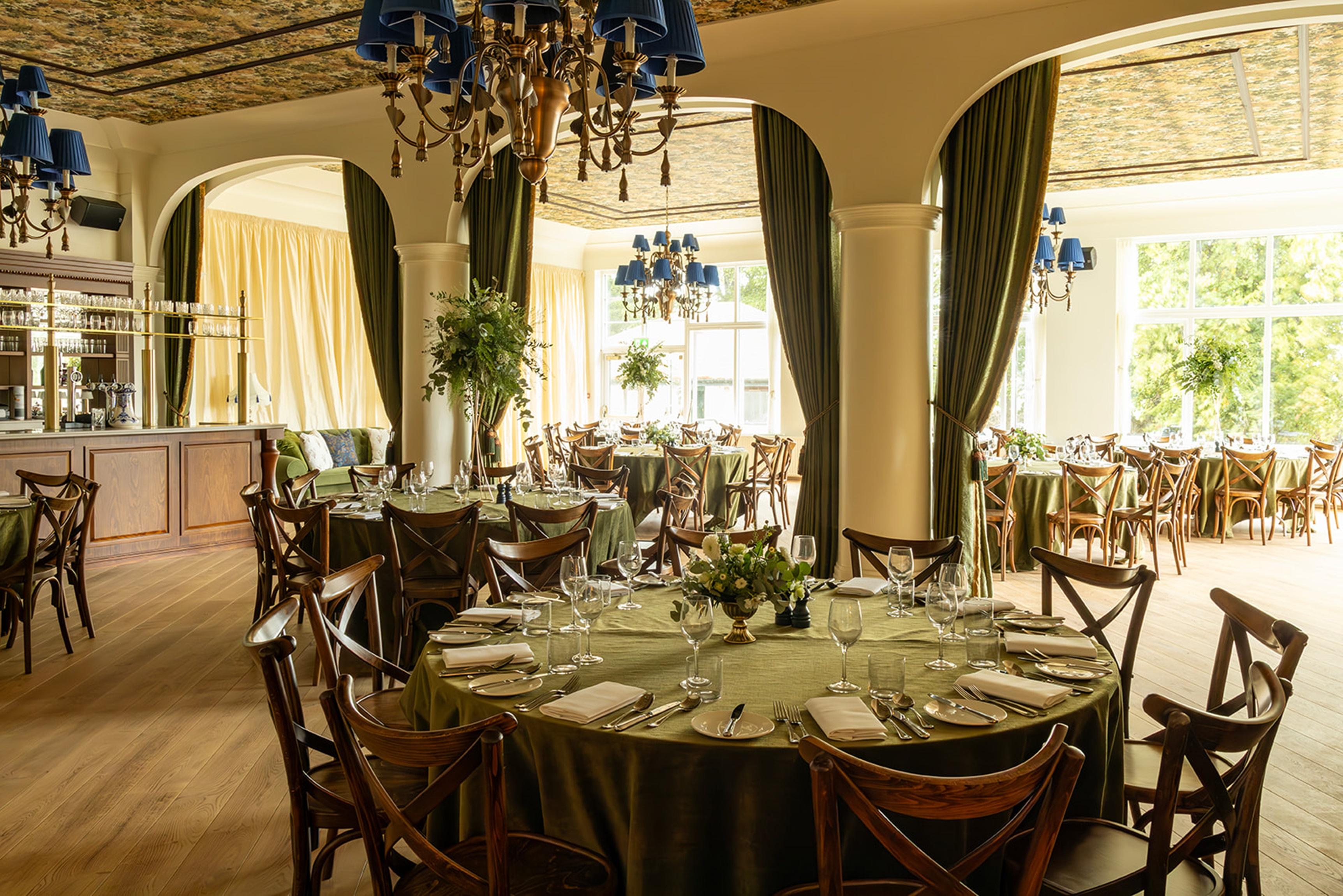 Dornoch Station Hotel Екстериор снимка The Long Room